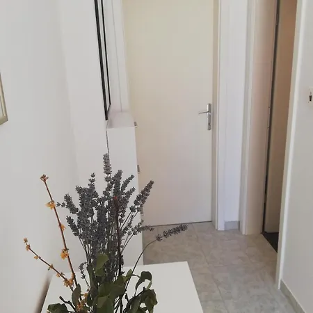 Marta 1 * Crikvenica
